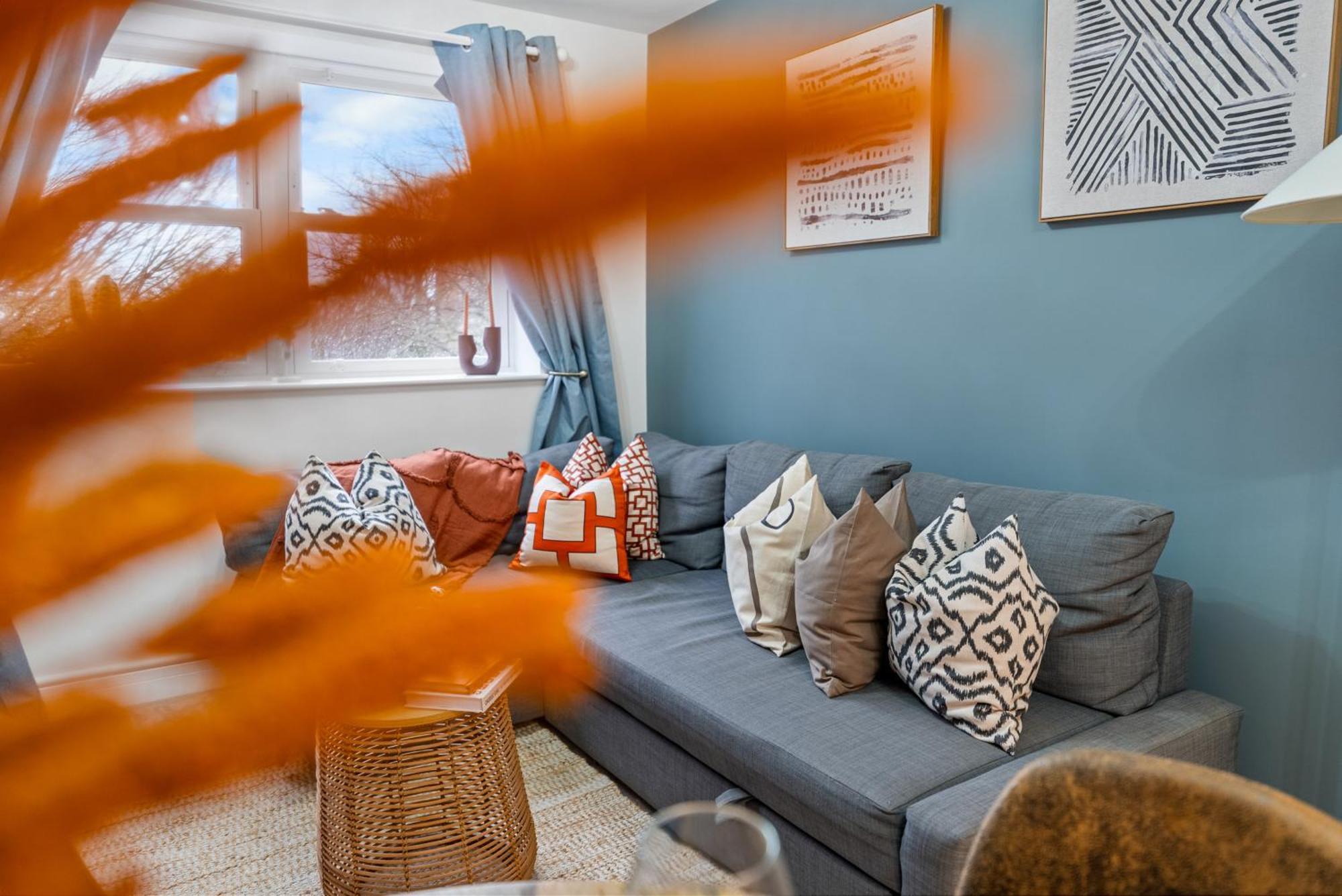 Apartment 1-bedroom Luxurious, Centre, Cosy & Stunning In Southampton, Sleeps 4, Summer Special Offer! - By Blue Puffin Southampton
