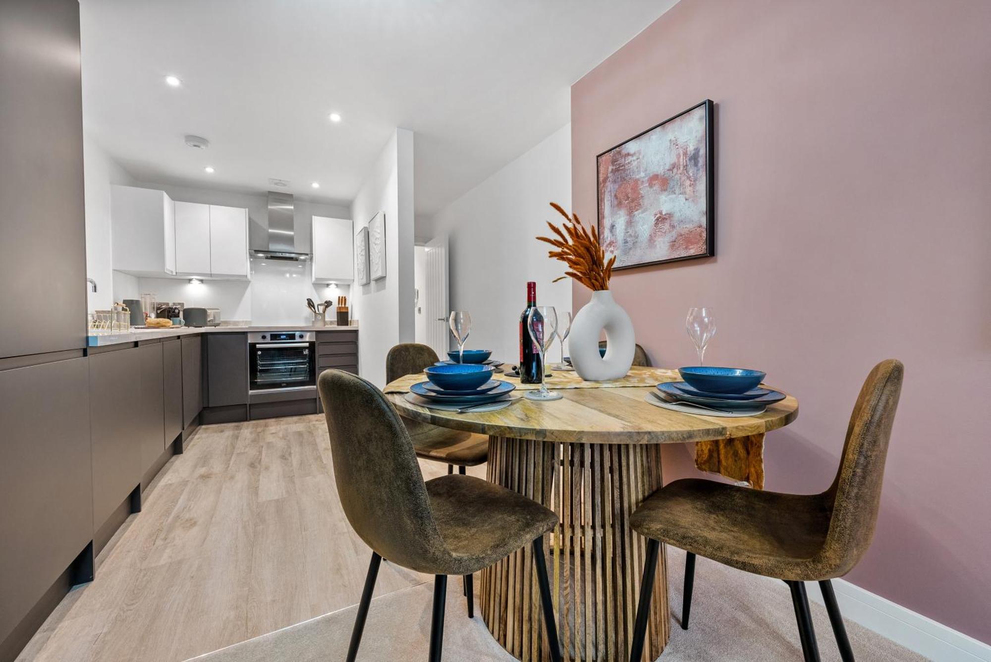 1-bedroom Luxurious, Centre, Cosy & Stunning In Southampton, Sleeps 4, Summer Special Offer! - By Blue Puffin